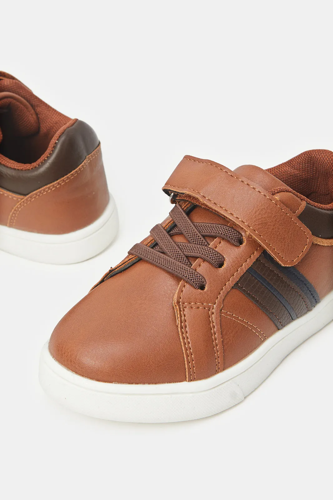 Boys Brown Material Block Sneakers