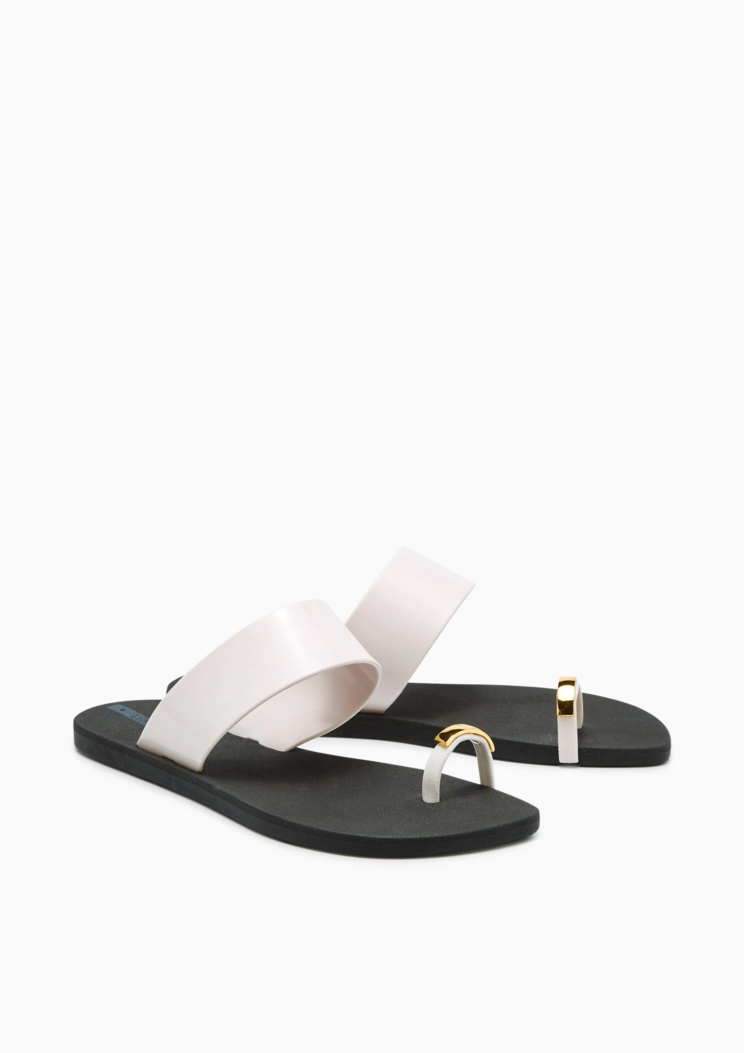 Byron Flat Sandals - Off-White