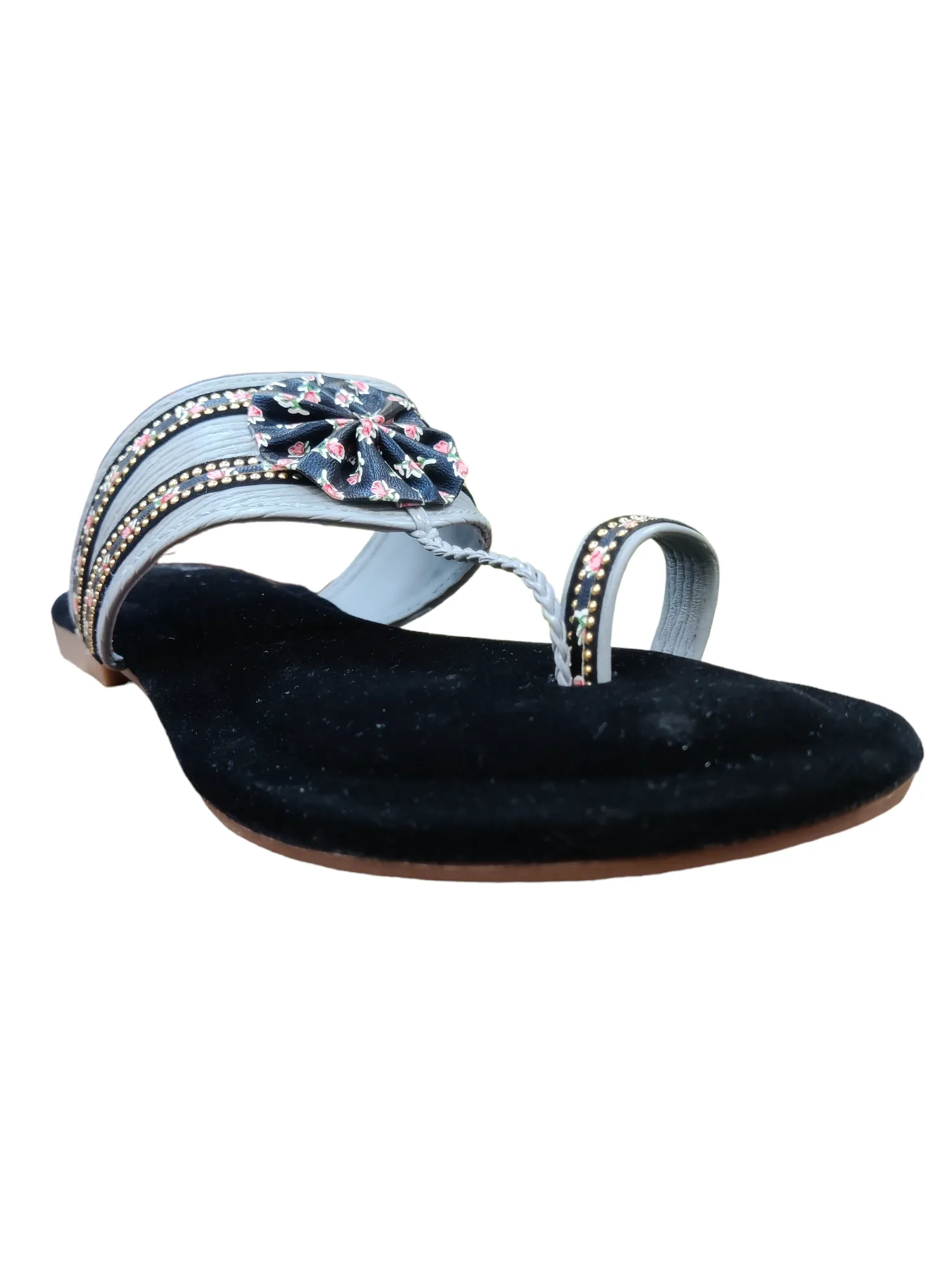 kolhapuri slipper