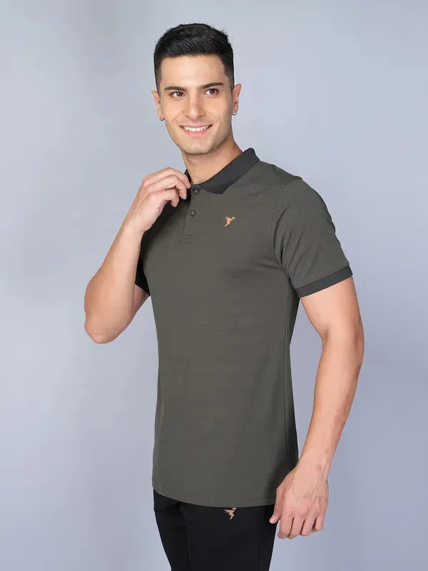 Men Colorblock Slim Fit Polo T-shirt with ELASTO PLUS