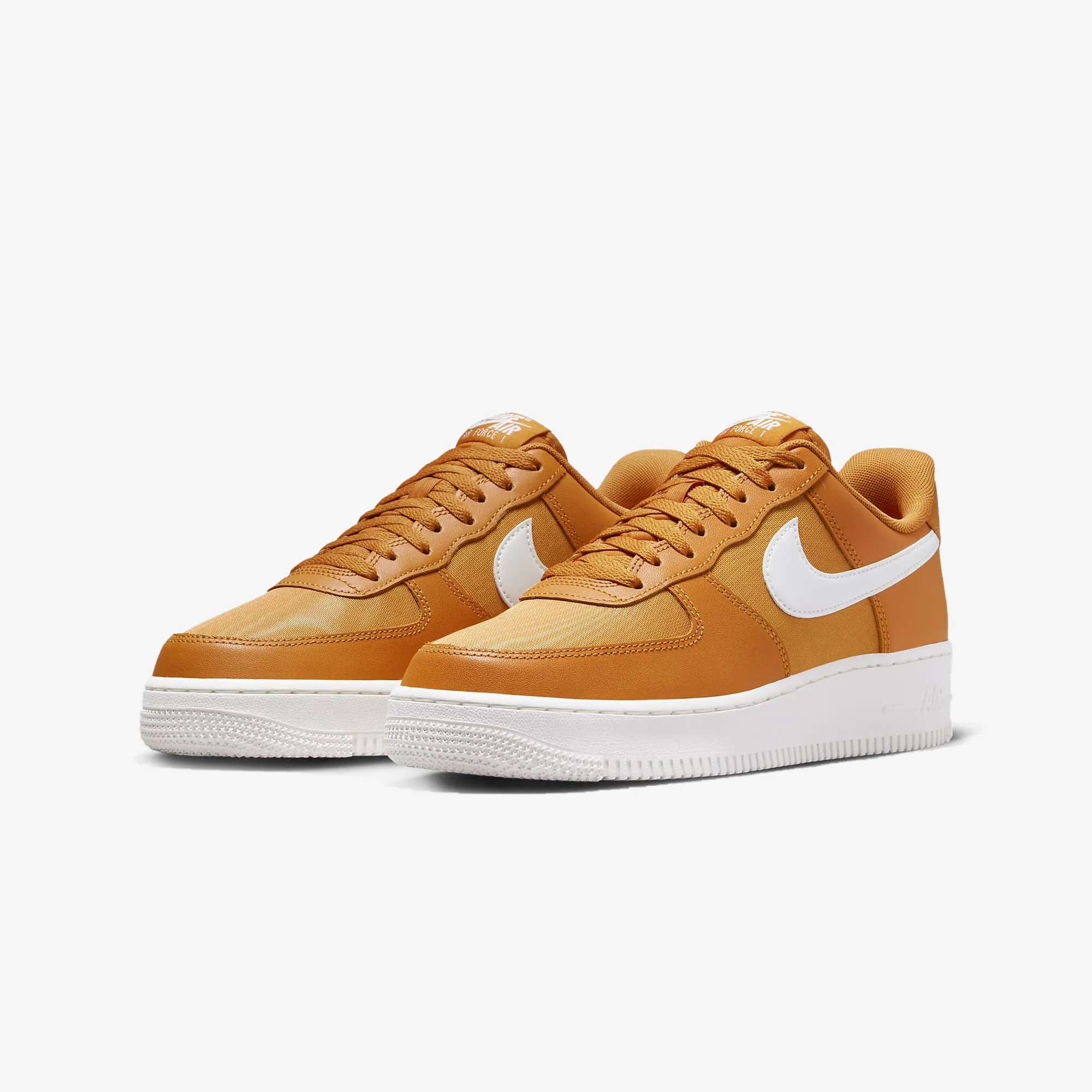 Nike | AIR FORCE 1 '07 LV8 { MONARCH/SAIL