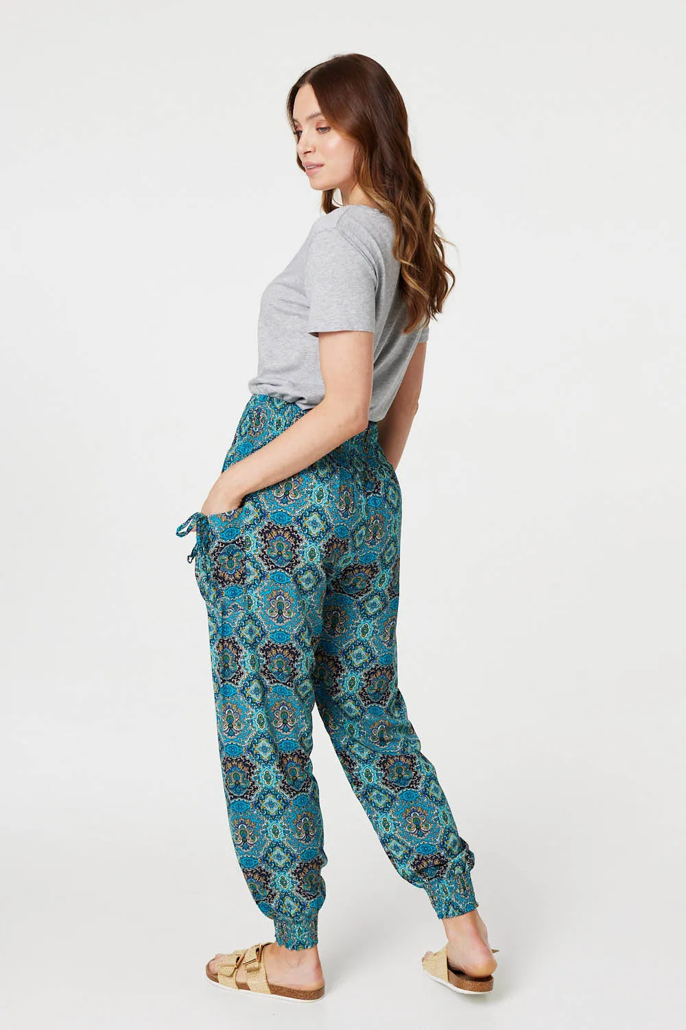 Printed Pull On Tapered Pants