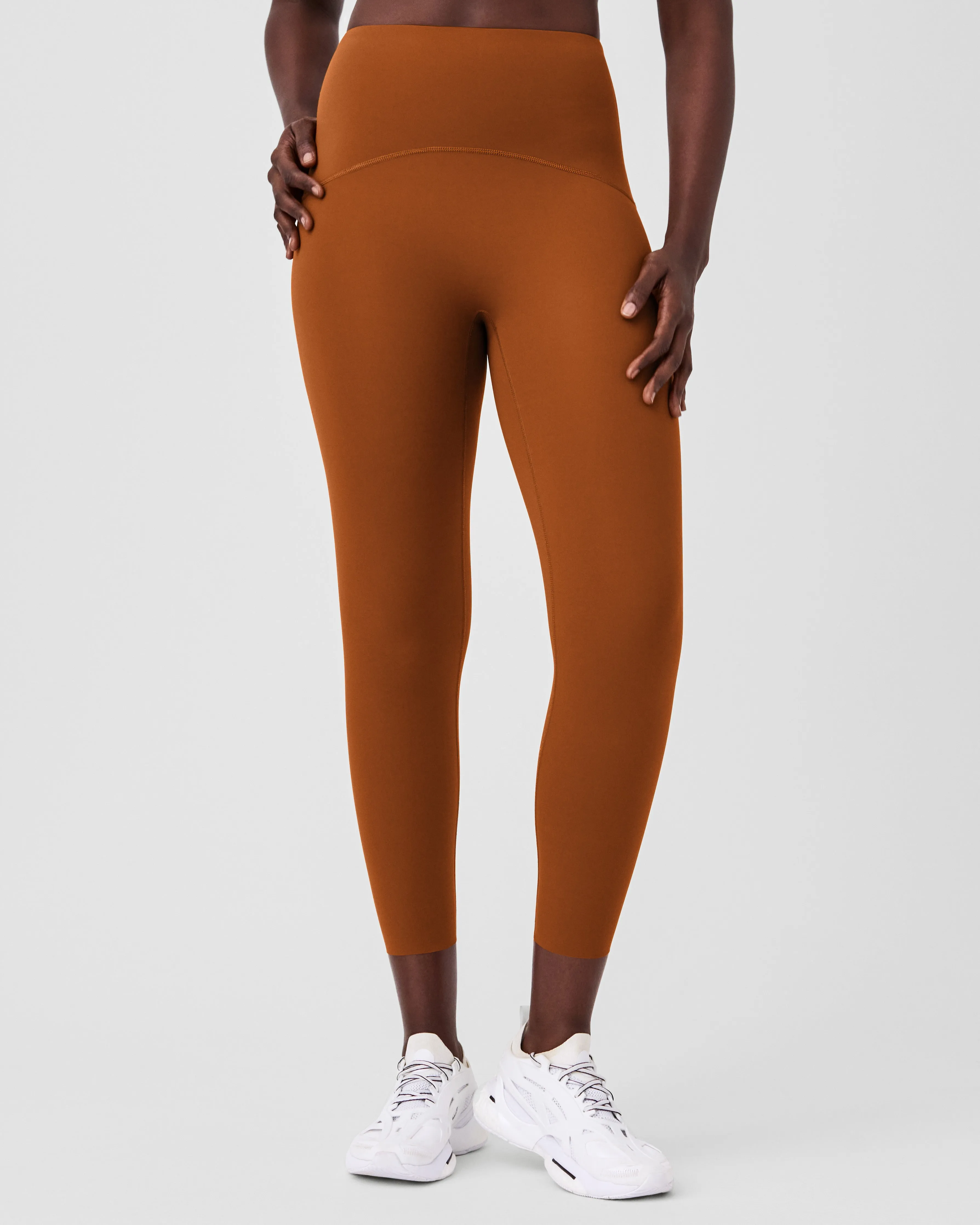 SPANXshape™ Booty Boost® 7/8 Leggings