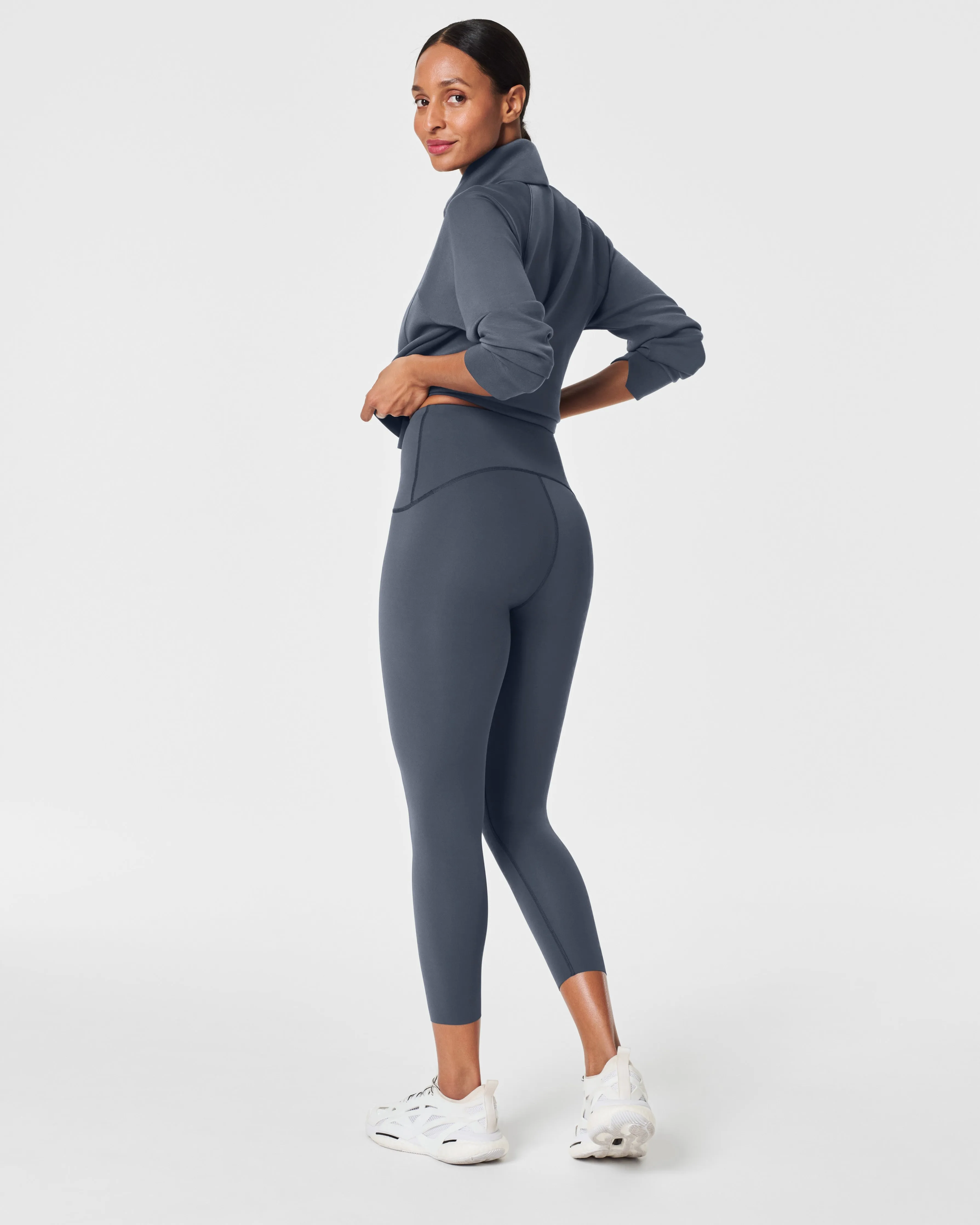 SPANXshape™ Booty Boost® 7/8 Leggings