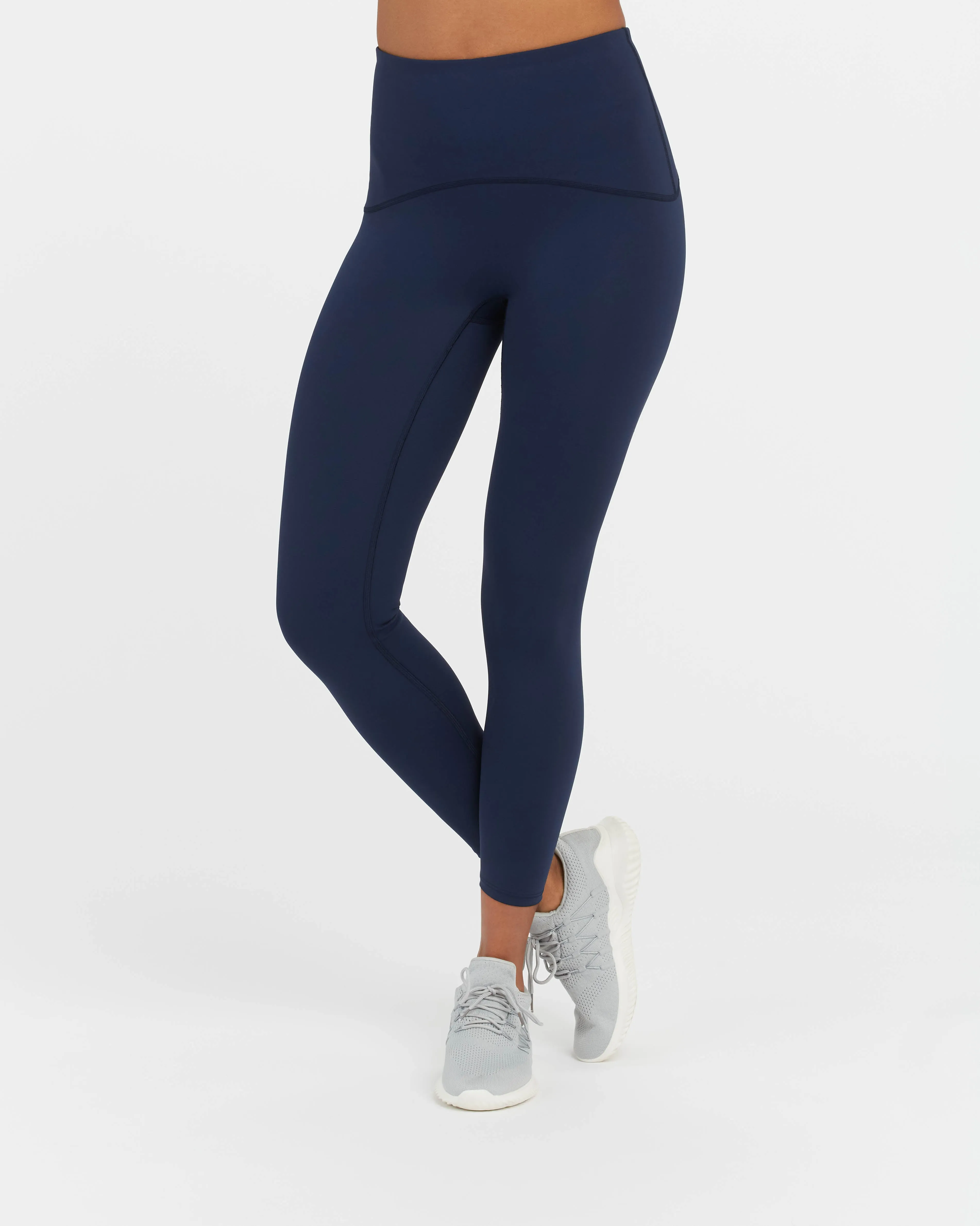 SPANXshape™ Booty Boost® 7/8 Leggings