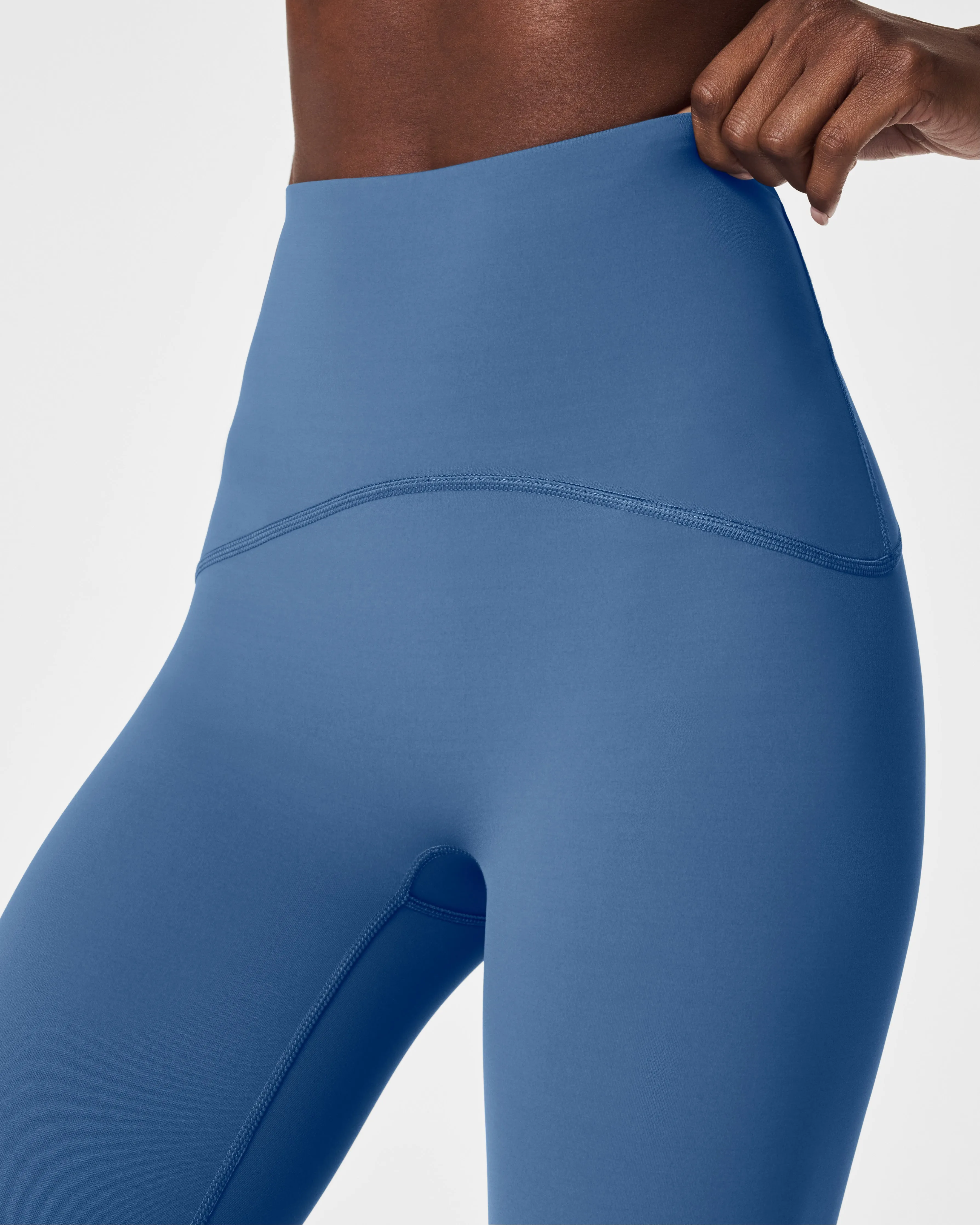 SPANXshape™ Booty Boost® 7/8 Leggings